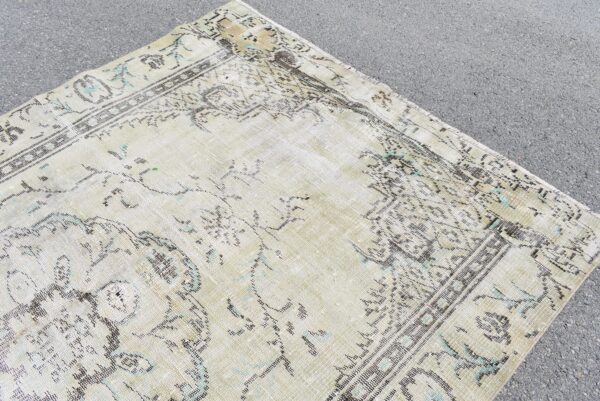 5 ft. x 8.1 ft. Vintage Turkish Rug TR07137 Image 4