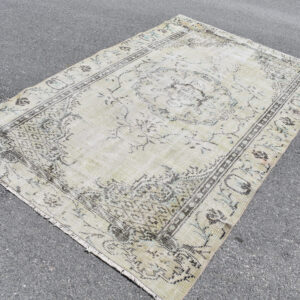 5 ft. x 8.1 ft. Vintage Turkish Rug TR07137 Image 1