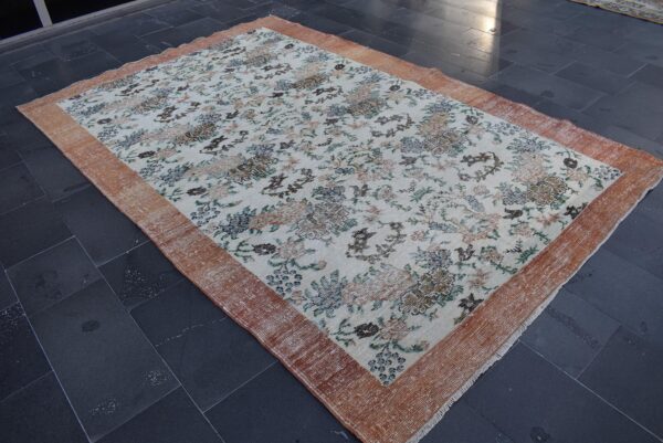6.7 ft. x 10.1 ft. Vintage Turkish Rug TR07317 Image 1