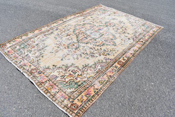5.5 ft. x 8.9 ft. Vintage Turkish Rug TR07337 Image 1