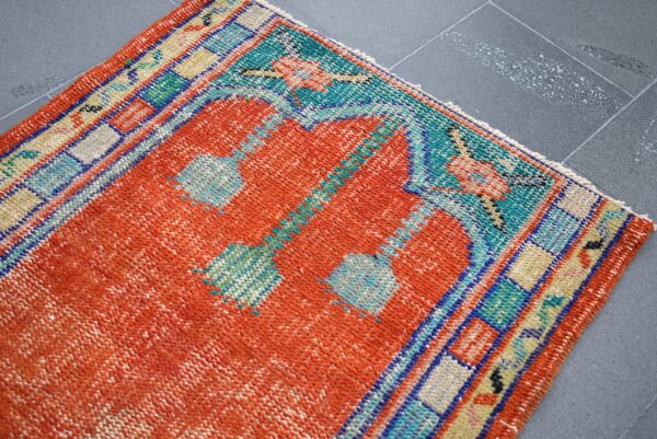 2.6 ft. x 4.4 ft. Vintage Turkish Rug TR07387 Image 4