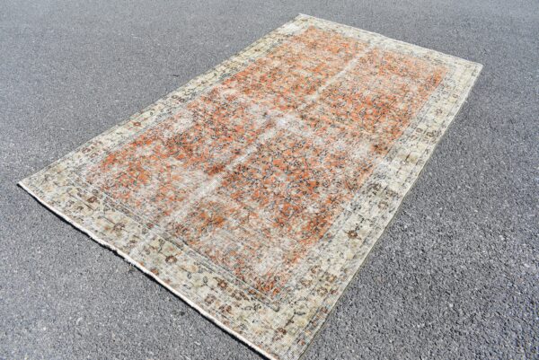 4.7 ft. x 7.9 ft. Vintage Turkish Rug TR07397 Image 1