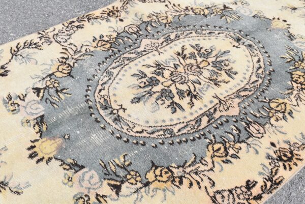 3.7 ft. x 8.3 ft. Vintage Turkish Rug TR07447 Image 5