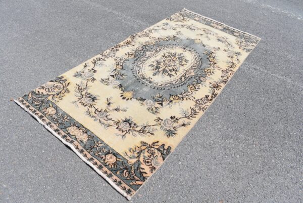 3.7 ft. x 8.3 ft. Vintage Turkish Rug TR07447 Image 1