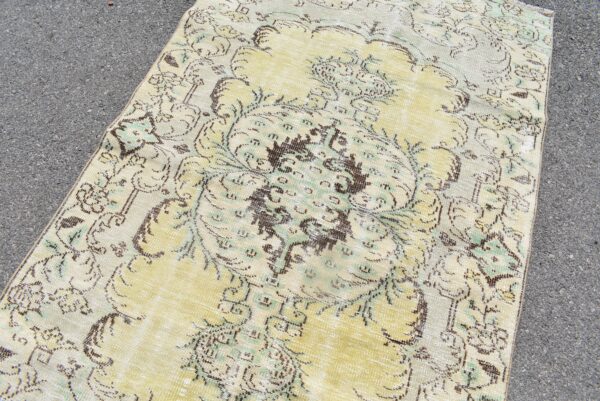 4.5 ft. x 8.5 ft. Vintage Turkish Rug TR07497 Image 3
