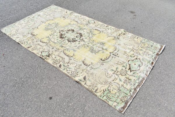 4.5 ft. x 8.5 ft. Vintage Turkish Rug TR07497 Image 4