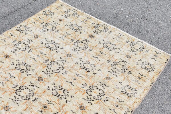 3.1 ft. x 6.5 ft. Vintage Turkish Rug TR07517 Image 4
