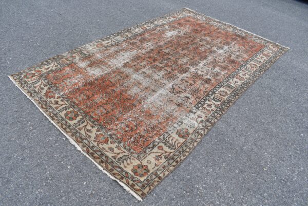 5.5 ft. x 9.3 ft. Vintage Turkish Rug TR07607 Image 1