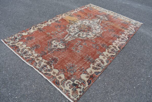 5.5 ft. x 8.7 ft. Vintage Turkish Rug TR07617 Image 1