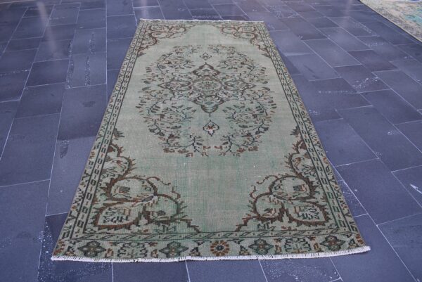 4.3 ft. x 8.9 ft. Vintage Turkish Rug TR07637 Image 2