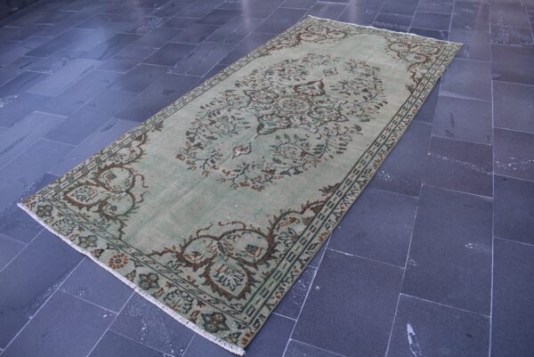 4.3 ft. x 8.9 ft. Vintage Turkish Rug TR07637 Image 1