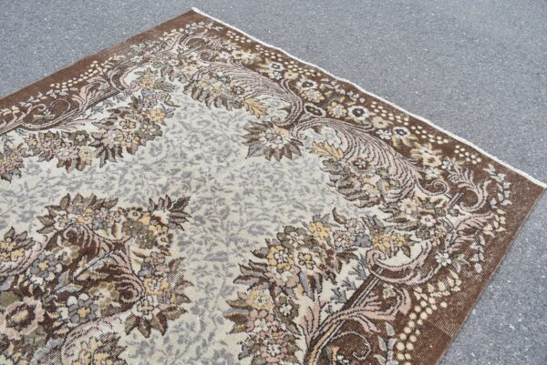 5.8 ft. x 9.3 ft. Vintage Turkish Rug TR07647 Image 4