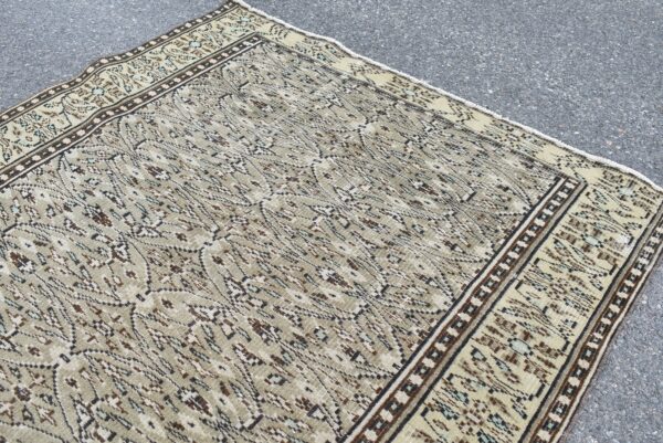 5 ft. x 8.6 ft. Vintage Turkish Rug TR07657 Image 4