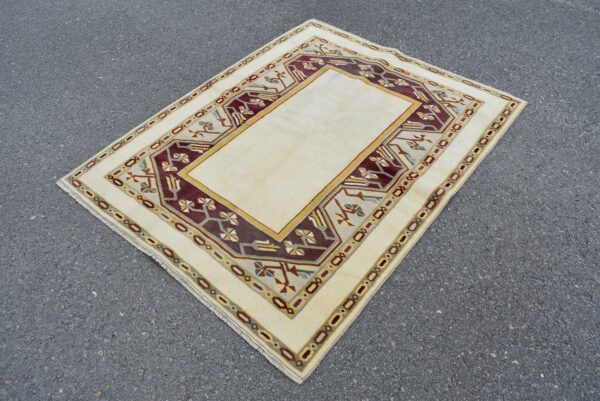 3.9 ft. x 4.9 ft. Vintage Turkish Rug TR07707 Image 1