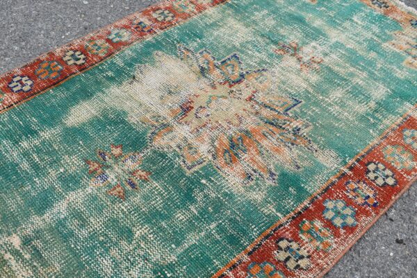 2.7 ft. x 5 ft. Vintage Turkish Rug TR07747 Image 5
