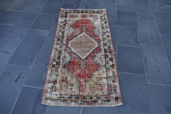 2.4 ft. x 5.1 ft. Vintage Turkish Rug TR07757 Image 2