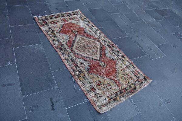2.4 ft. x 5.1 ft. Vintage Turkish Rug TR07757 Image 3