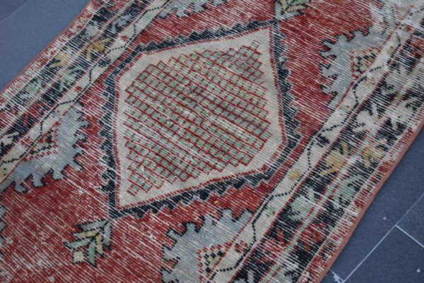 2.4 ft. x 5.1 ft. Vintage Turkish Rug TR07757 Image 5