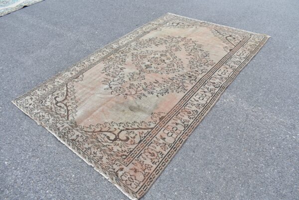 5 ft. x 7.9 ft. Vintage Turkish Rug TR07767 Image 1