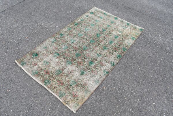 2.9 ft. x 5.2 ft. Vintage Turkish Rug TR07847 Image 1