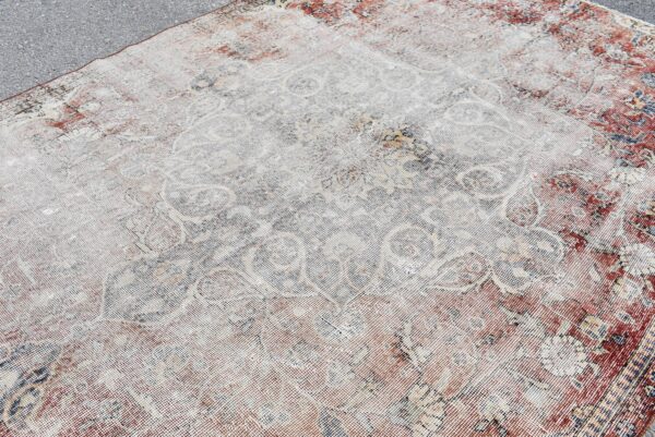 5.5 ft. x 8.3 ft. Vintage Turkish Rug TR07897 Image 5
