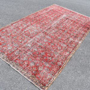 5 ft. x 8.8 ft. Vintage Turkish Rug TR07927 Image 1