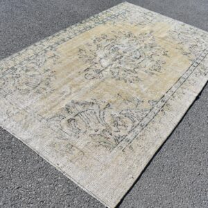 5.2 ft. x 8.2 ft. Vintage Turkish Rug TR07977 Image 1