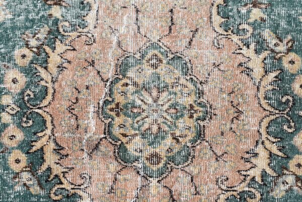 5.6 ft. x 9.2 ft. Vintage Turkish Rug TR07987 Image 6