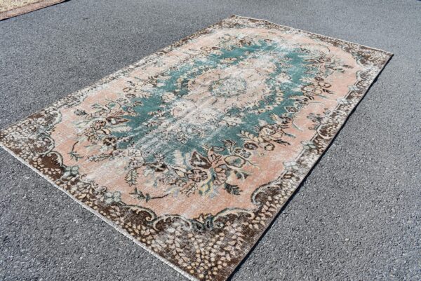 5.6 ft. x 9.2 ft. Vintage Turkish Rug TR07987 Image 1