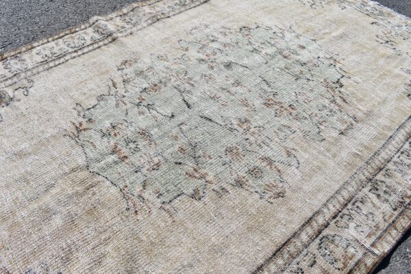5.5 ft. x 8.4 ft. Vintage Turkish Rug TR08007 Image 5