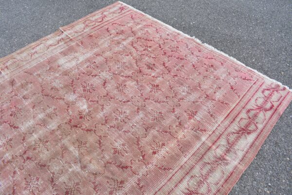 5.6 ft. x 8 ft. Vintage Turkish Rug TR08017 Image 4
