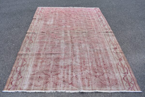 5.6 ft. x 8 ft. Vintage Turkish Rug TR08017 Image 1