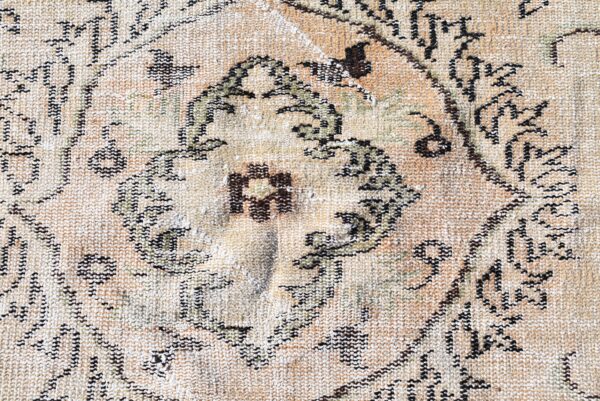 5.6 ft. x 9.3 ft. Vintage Turkish Rug TR08027 Image 6