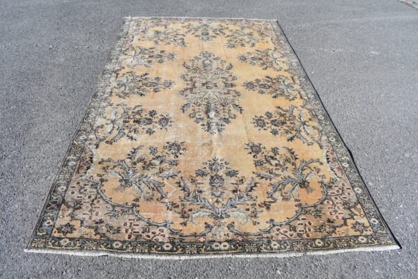 5.5 ft. x 9.5 ft. Vintage Turkish Rug TR08037 Image 2