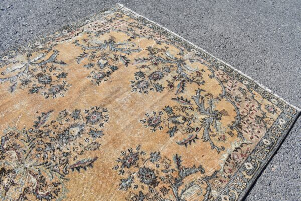 5.5 ft. x 9.5 ft. Vintage Turkish Rug TR08037 Image 4