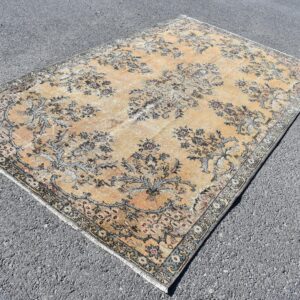 5.5 ft. x 9.5 ft. Vintage Turkish Rug TR08037 Image 1