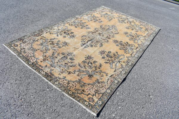 5.5 ft. x 9.5 ft. Vintage Turkish Rug TR08037 Image 1