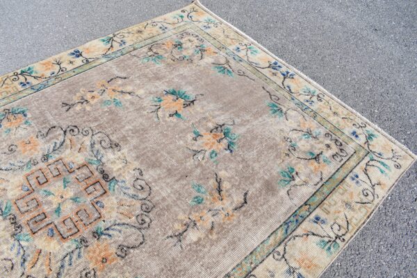 5.5 ft. x 9.3 ft. Vintage Turkish Rug TR08047 Image 4