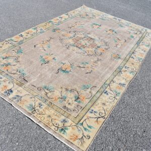 5.5 ft. x 9.3 ft. Vintage Turkish Rug TR08047 Image 1