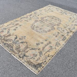 5.2 ft. x 9.2 ft. Vintage Turkish Rug TR08107 Image 1