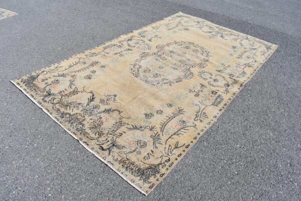 5.2 ft. x 9.2 ft. Vintage Turkish Rug TR08107 Image 1