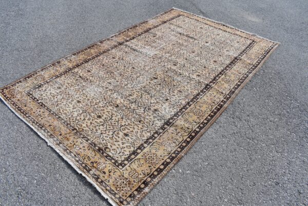 5.3 ft. x 9.1 ft. Vintage Turkish Rug TR08117 Image 1