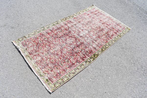 2.8 ft. x 5.6 ft. Vintage Turkish Rug TR08137 Image 1
