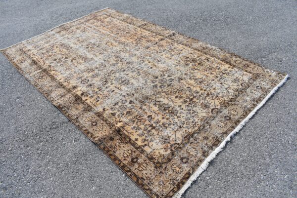 5.4 ft. x 8.8 ft. Vintage Turkish Rug TR08147 Image 3