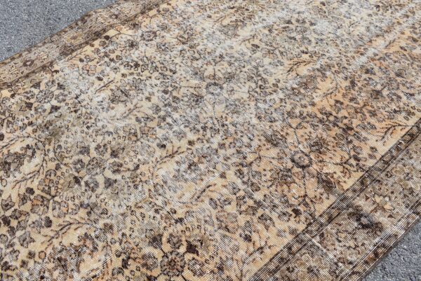 5.4 ft. x 8.8 ft. Vintage Turkish Rug TR08147 Image 5