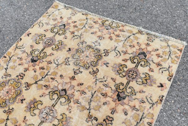 3.1 ft. x 6.3 ft. Vintage Turkish Rug TR08327 Image 4