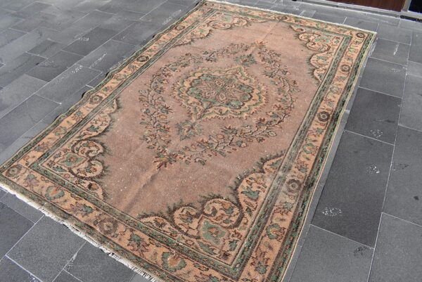 5.6 ft. x 8.9 ft. Vintage Turkish Rug TR08367 Image 1