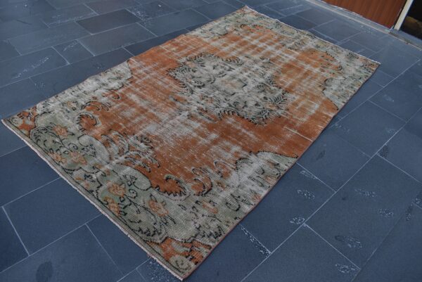 4.6 ft. x 7.9 ft. Vintage Turkish Rug TR08417 Image 1