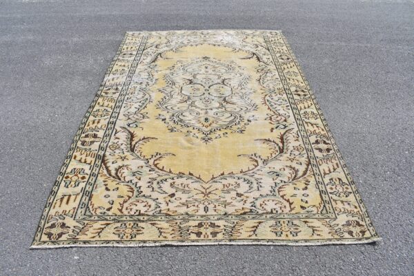 5.9 ft. x 9.4 ft. Vintage Turkish Rug TR08487 Image 2