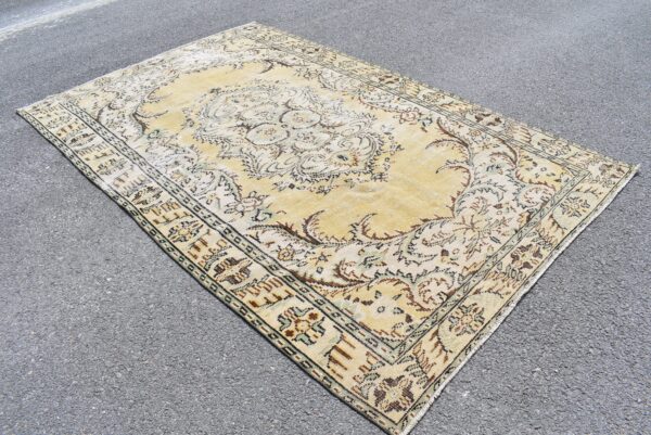 5.9 ft. x 9.4 ft. Vintage Turkish Rug TR08487 Image 3